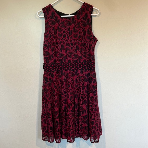 Womens Dress - Picture 2 of 7